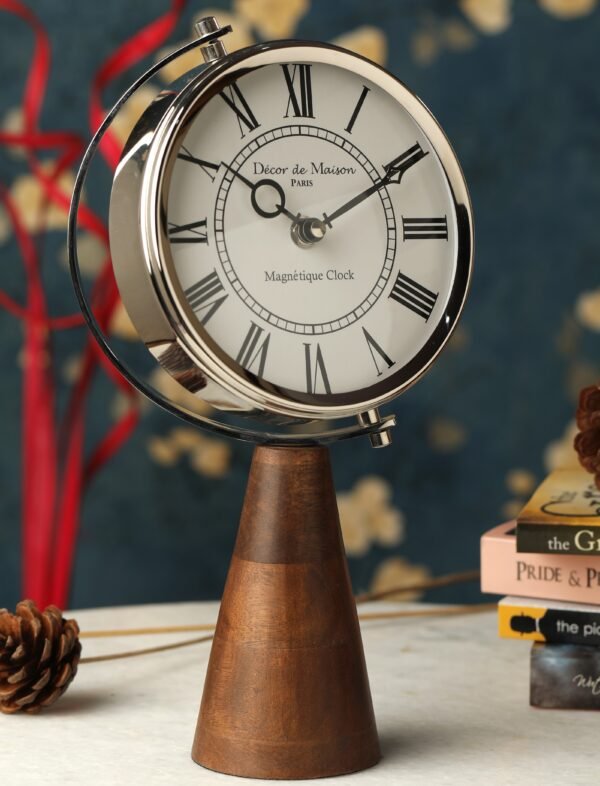 Wood's Pedestal Clock in Reflective Silver